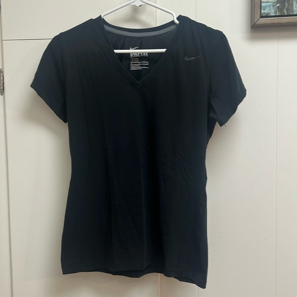 Black Short Sleeve V-Neck Nike Dri-Fit Tee Medium
